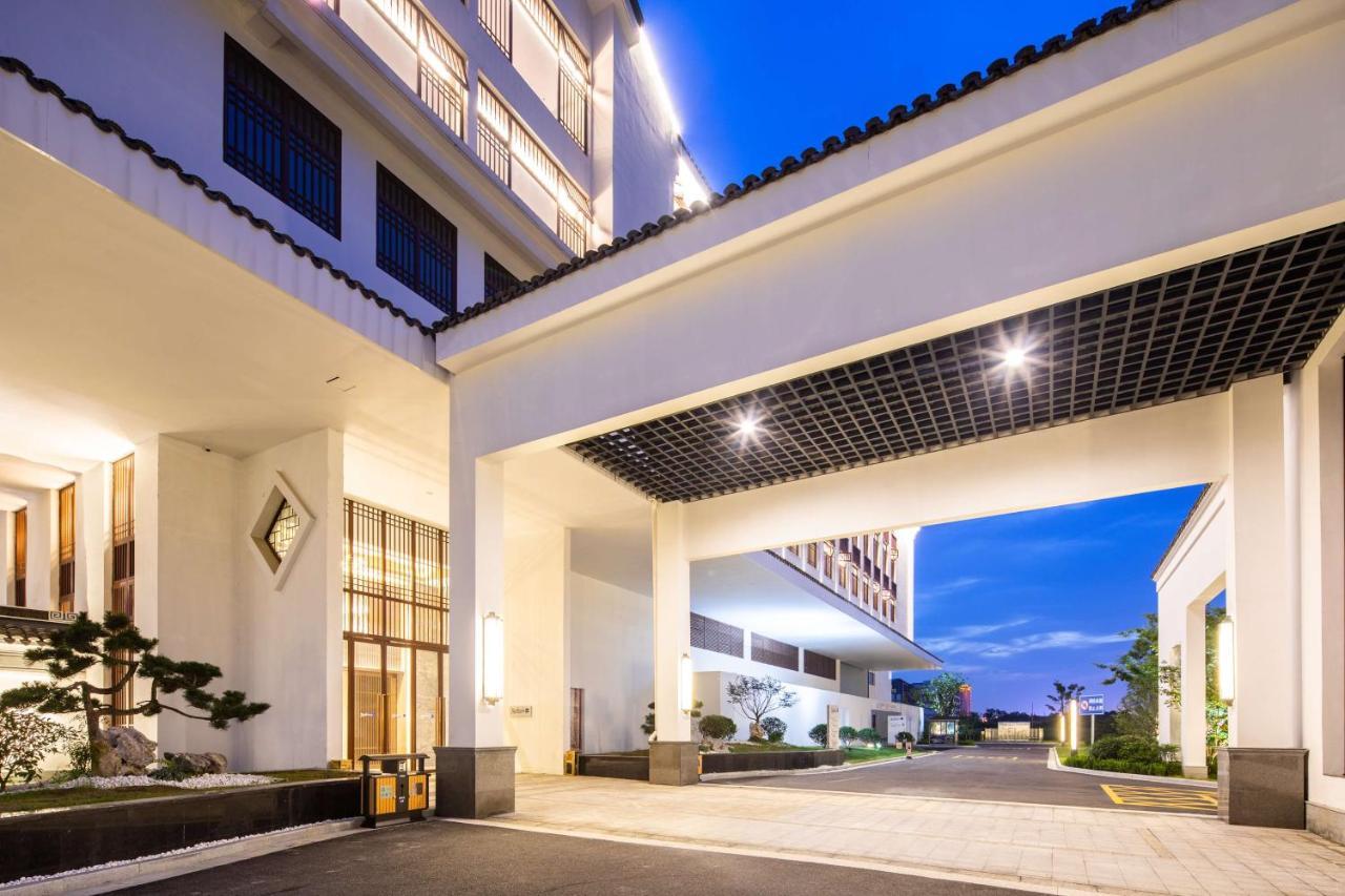 Radisson Blu Resort Wetland Park Wuxi  Exterior foto